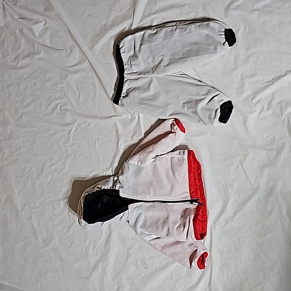 Disney It's a Small World Boy 12 Months 2pc Red Black Windbreaker/Track Suit - Picture 3 of 14